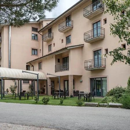 Le Sequoie 3* Carsoli